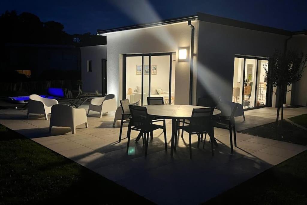 Villa Neuve Pour 6 Personnes Avec Spa Carantec Zewnętrze zdjęcie